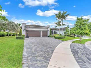 10945 Moore Dr, Parkland, FL 33076