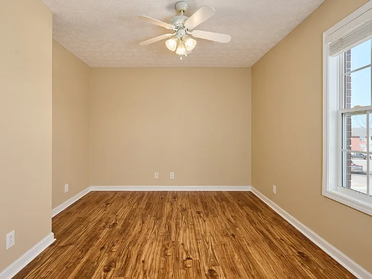1006 Brooklyn Dr — Photo 14