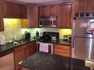 2051 Allen Blvd, Middleton, WI 53562