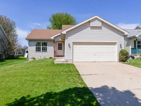 6841 Village Park Dr, Madison, WI 53718