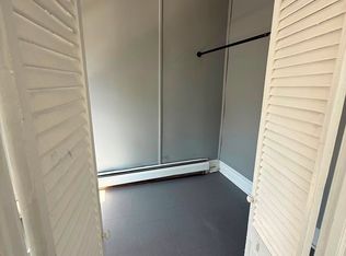 122 S 12th St Floor 2, Newark, NJ 07107