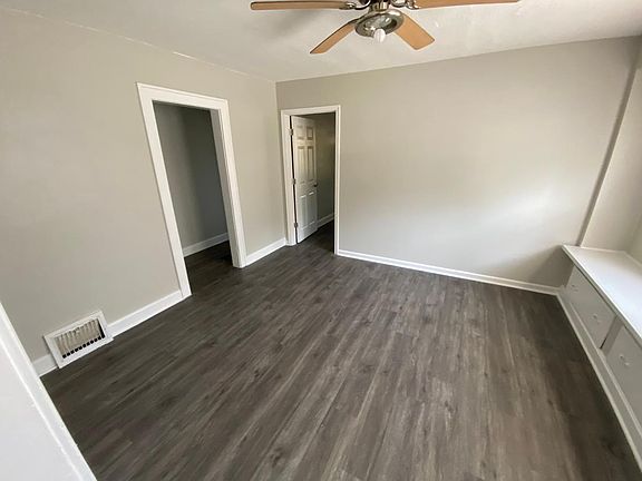 4th image of 1700 S Sterling Ave #1700