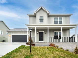 74 Friend Dr, Morgantown, WV 26508