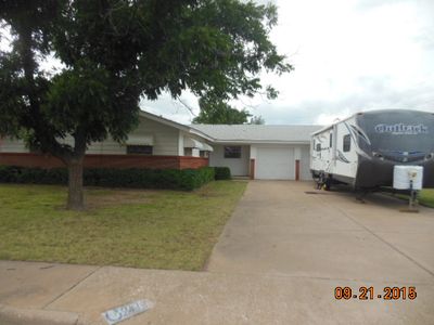 2413 Charlcia Blvd, Hobbs, NM, 88240