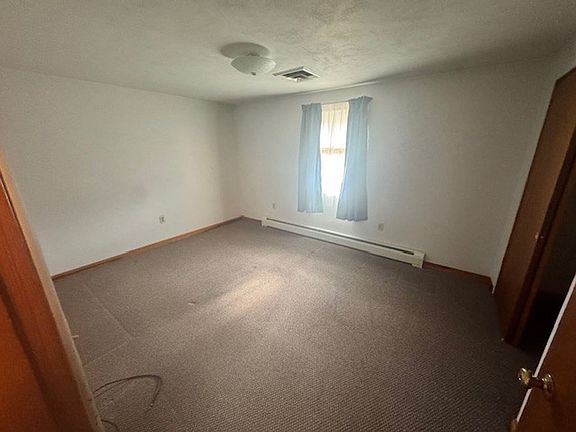 4th image of 2563 Gap View Rd #3