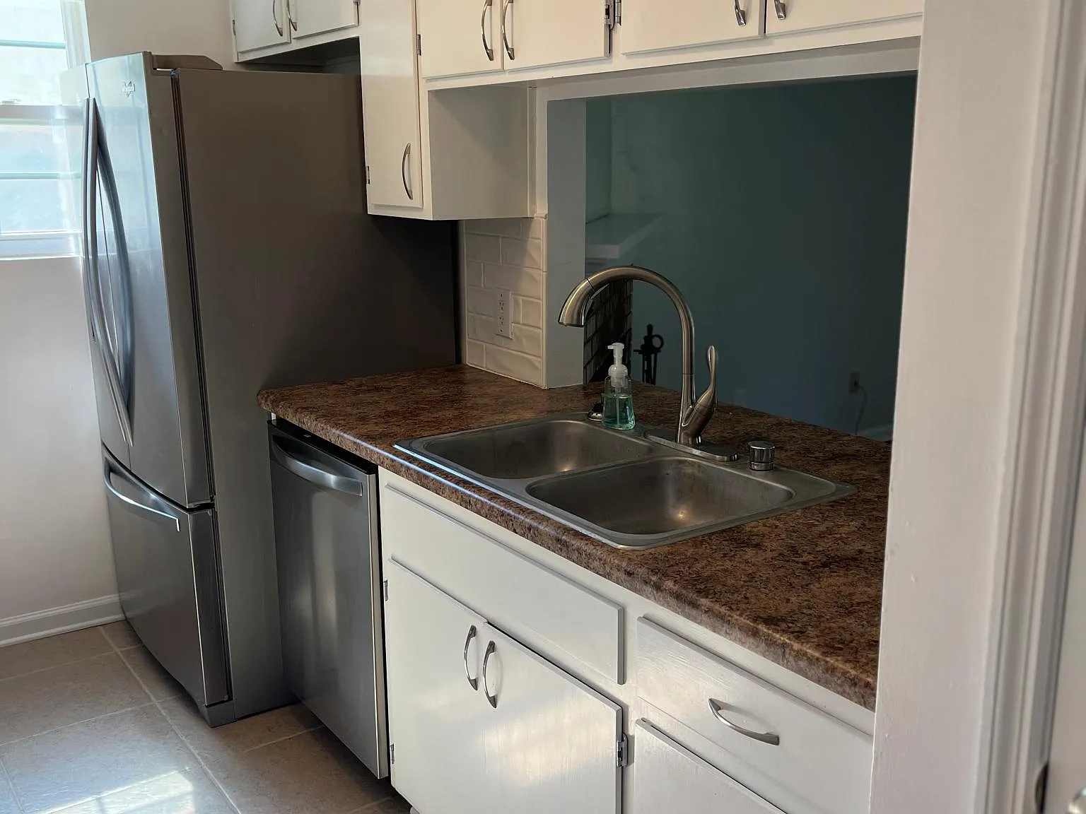 2 bed, 960 sqft, $1,700 — Photo 3