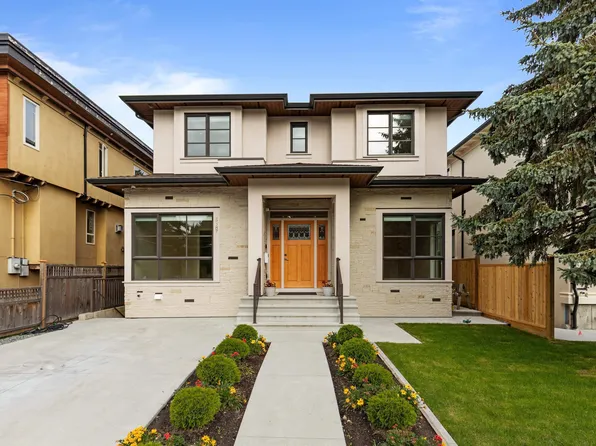 15387 Pacific Ave, White Rock, BC V4B 1R3