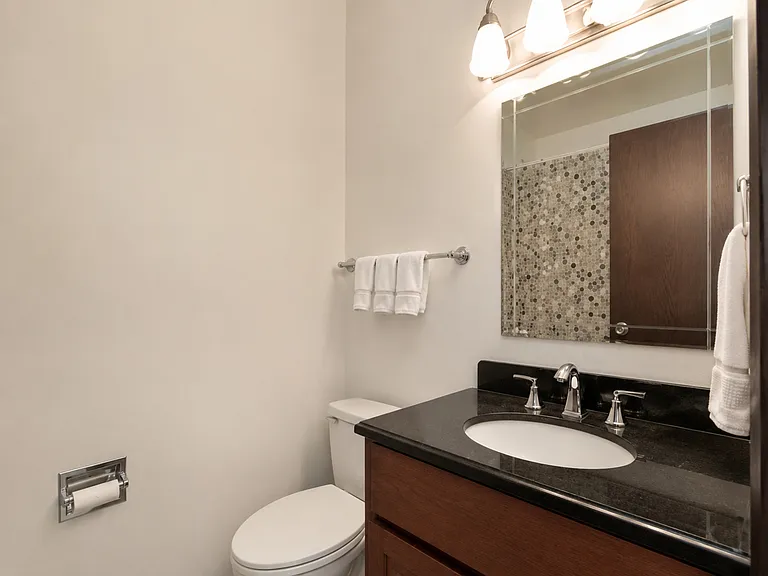 304 Creekside Dr #304 — Photo 7