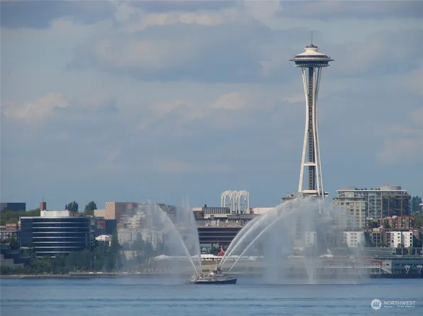 1005 Harbor Avenue SW #401, Seattle, WA 98116