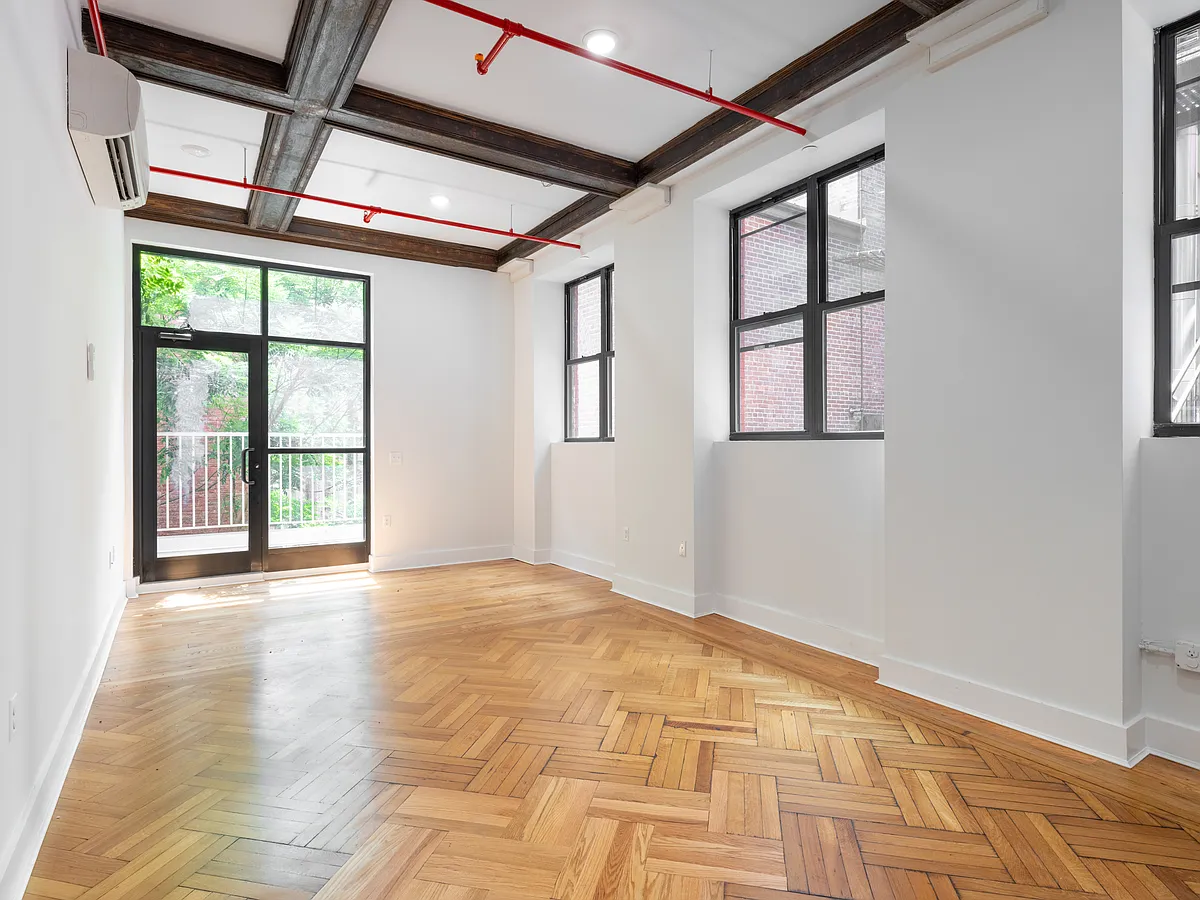 Building Photo - 218 W 108th St #2BB