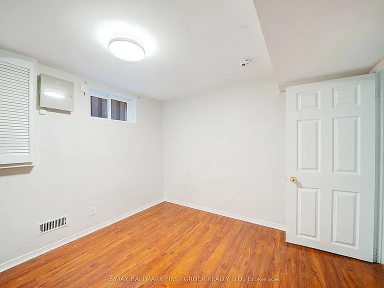 5 Claresholme Dr — Photo 23