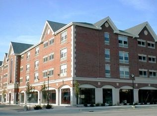 701 S Gregory St APT 232, Urbana, IL 61801