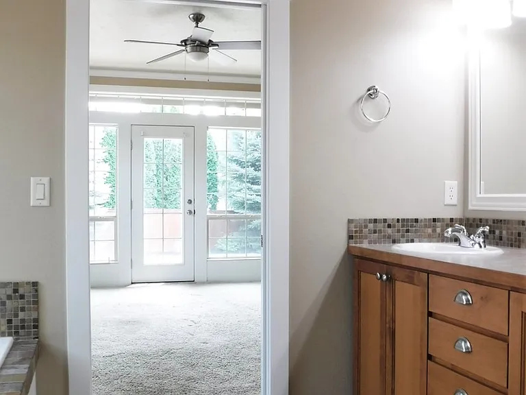 1505 E Daylesford Dr — Photo 17