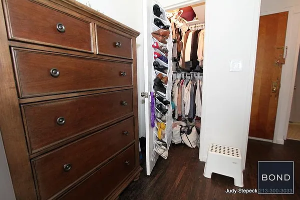 Rented by Bond New York | media 30