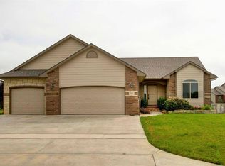 15514 E Rosewood St, Wichita, KS 67230