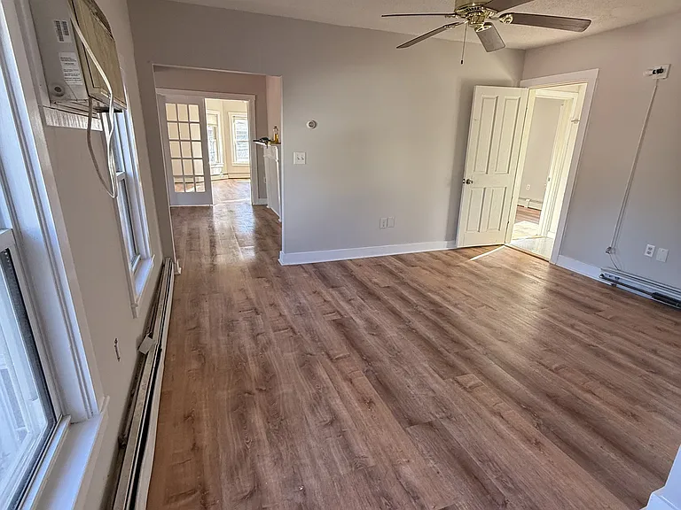 49 Arlington St #2 — Photo 18