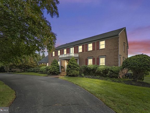 3rd image of 21125 Golf Estates Dr