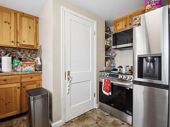 5th image of 2422 Bretton Pl