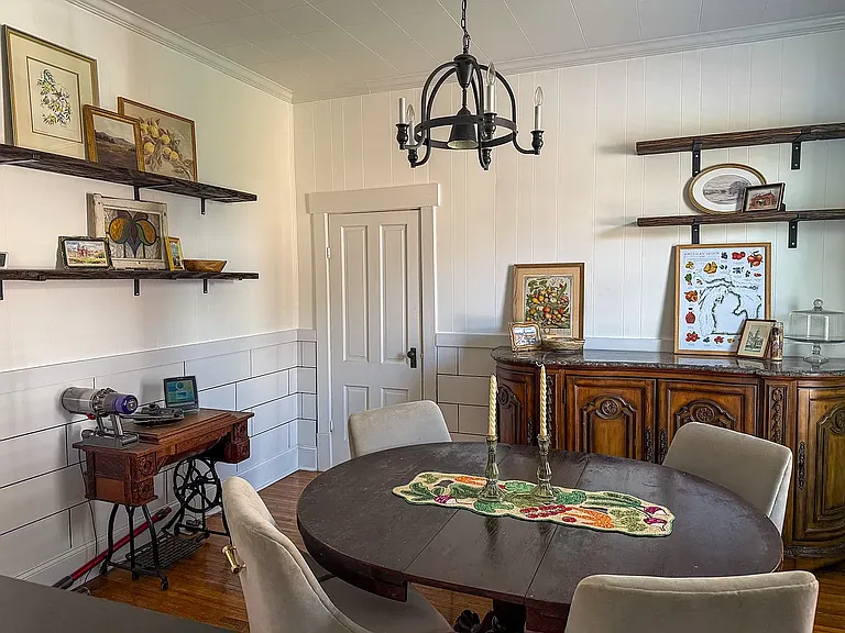316 W Maple St — Photo 13