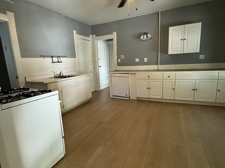1600 E Kane Pl #A — Photo 12