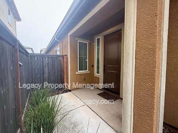2nd image of 8441 Ponta Delgada Dr