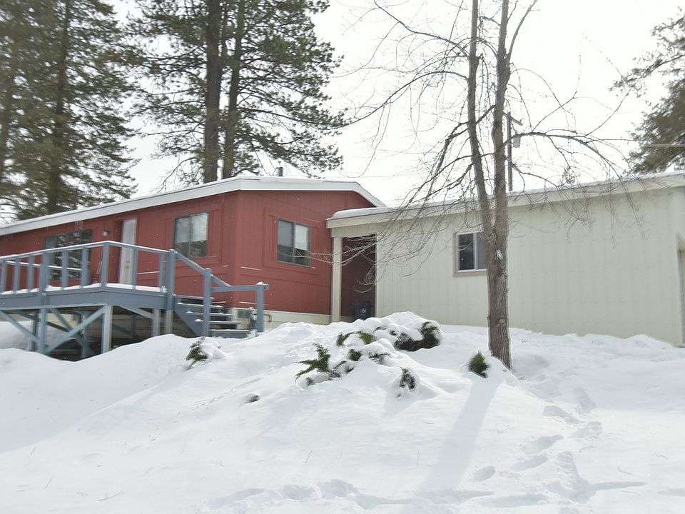 1st image of 300 Main St
