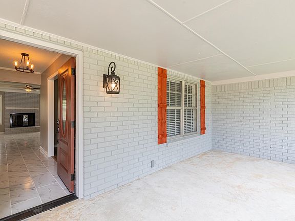 3rd image of 5159 Chiswood Cv