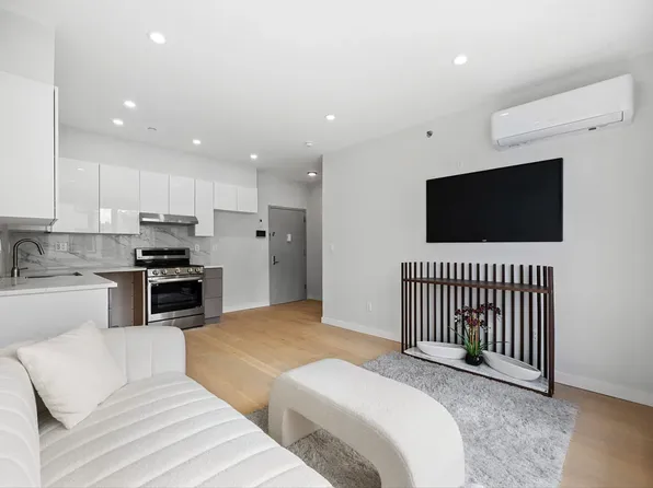 2929 Brighton 5th Street image 1 of 10