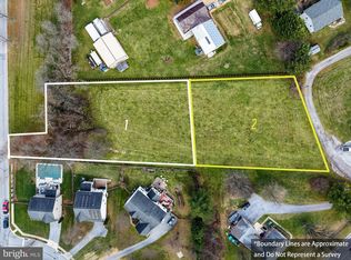 2 Wyndtryst Dr, Westminster, MD 21158