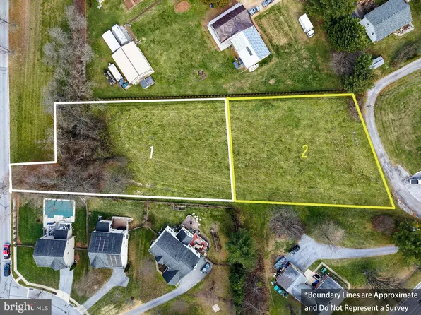 2 Wyndtryst Dr, Westminster, MD 21158