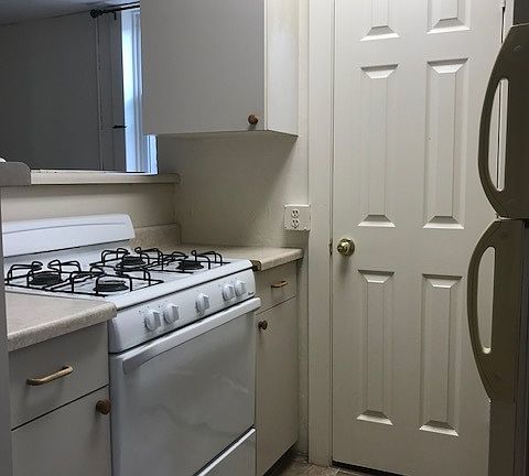 4th image of 321 S Montezuma St #323-A