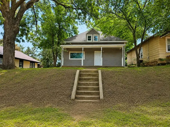 907 W Minnesota Ave, Chickasha, OK 73018