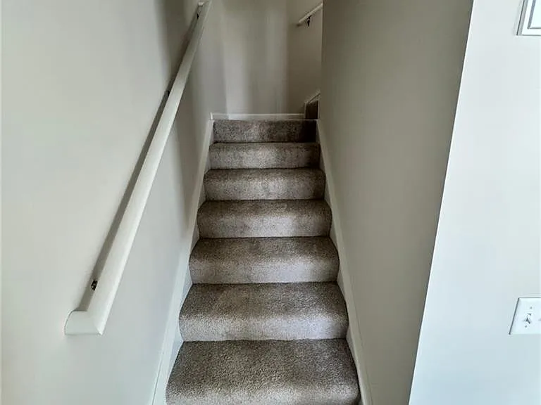 4034 Hemlock Ct — Photo 28
