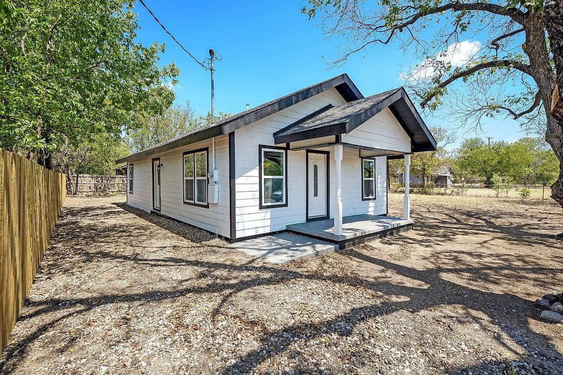 1107 SE 15th St, Mineral Wells, TX 76067 MLS 20422181 Zillow