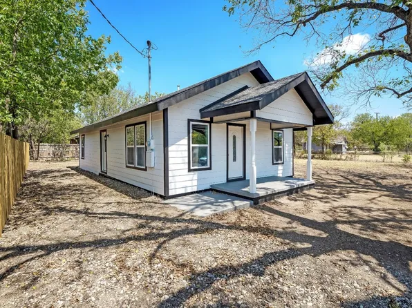 1107 SE 15th St, Mineral Wells, TX 76067