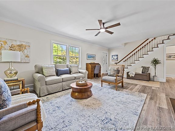 4th image of 905 Riverside Blvd