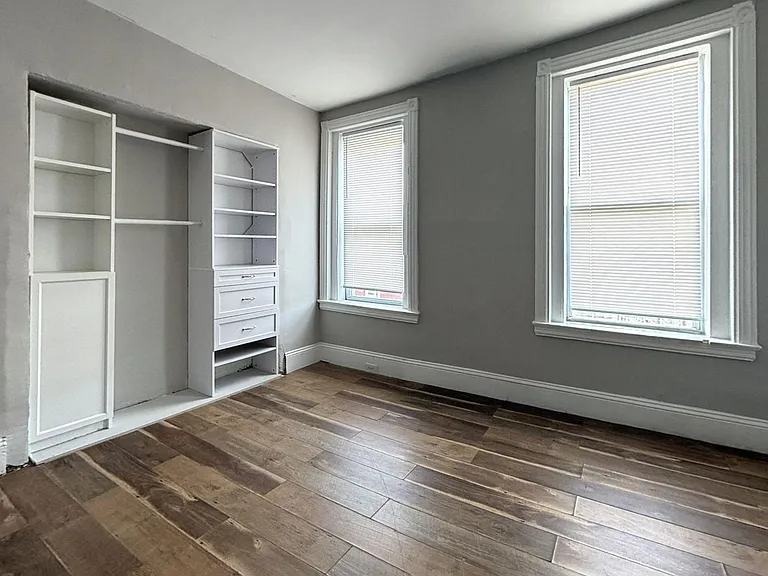 236 N Wanamaker St — Photo 3