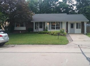 10 Southwinds Dr, Saint Peters, MO 63376