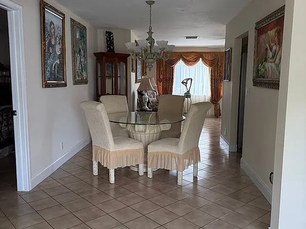 1701 SW 22nd Way, Boynton Beach, FL 33426