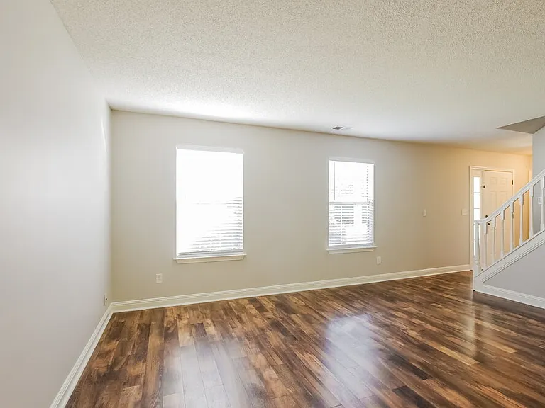 3405 Mayhurst Dr — Photo 7