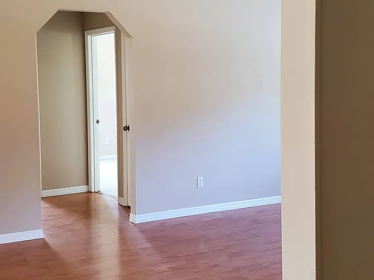 805 Bradley St — Photo 2