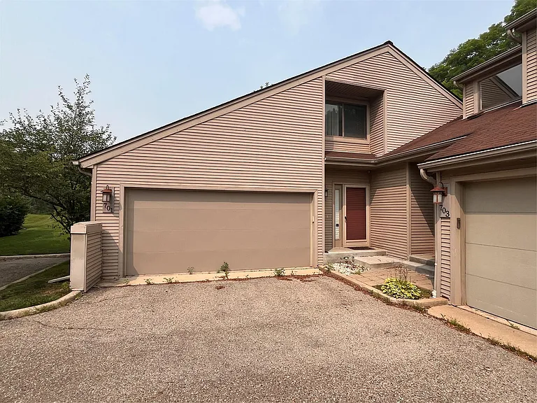 701 Charing Ct — Photo 1