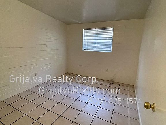 5th image of 221 E Kelso St #221