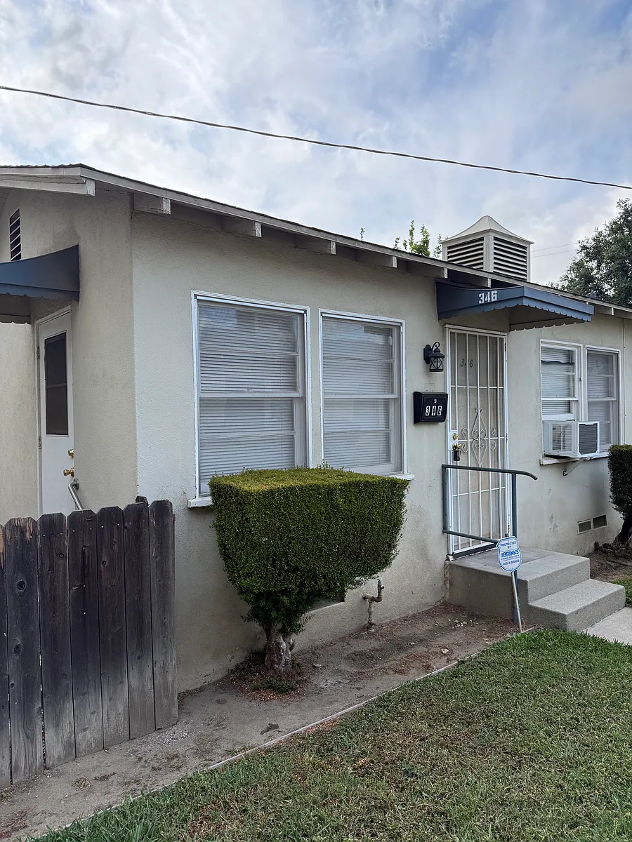 Building Photo - 346 E Kingsley Ave