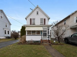 121 W Filbert St, East Rochester, NY 14445