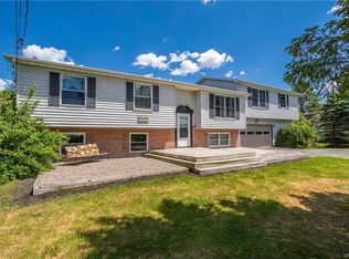 8683 Keeney Rd, Le Roy, NY 14482
