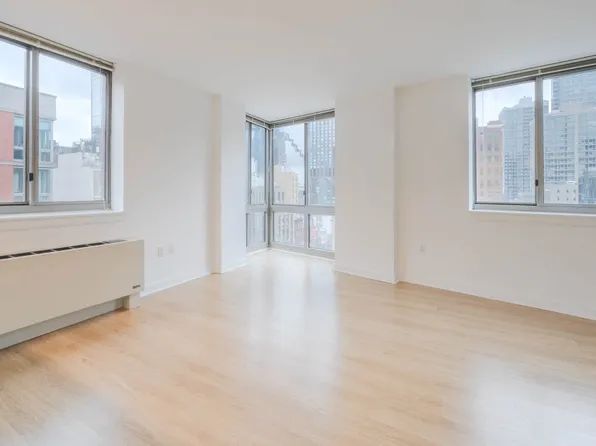 400 West 37th Street image 7 of 69