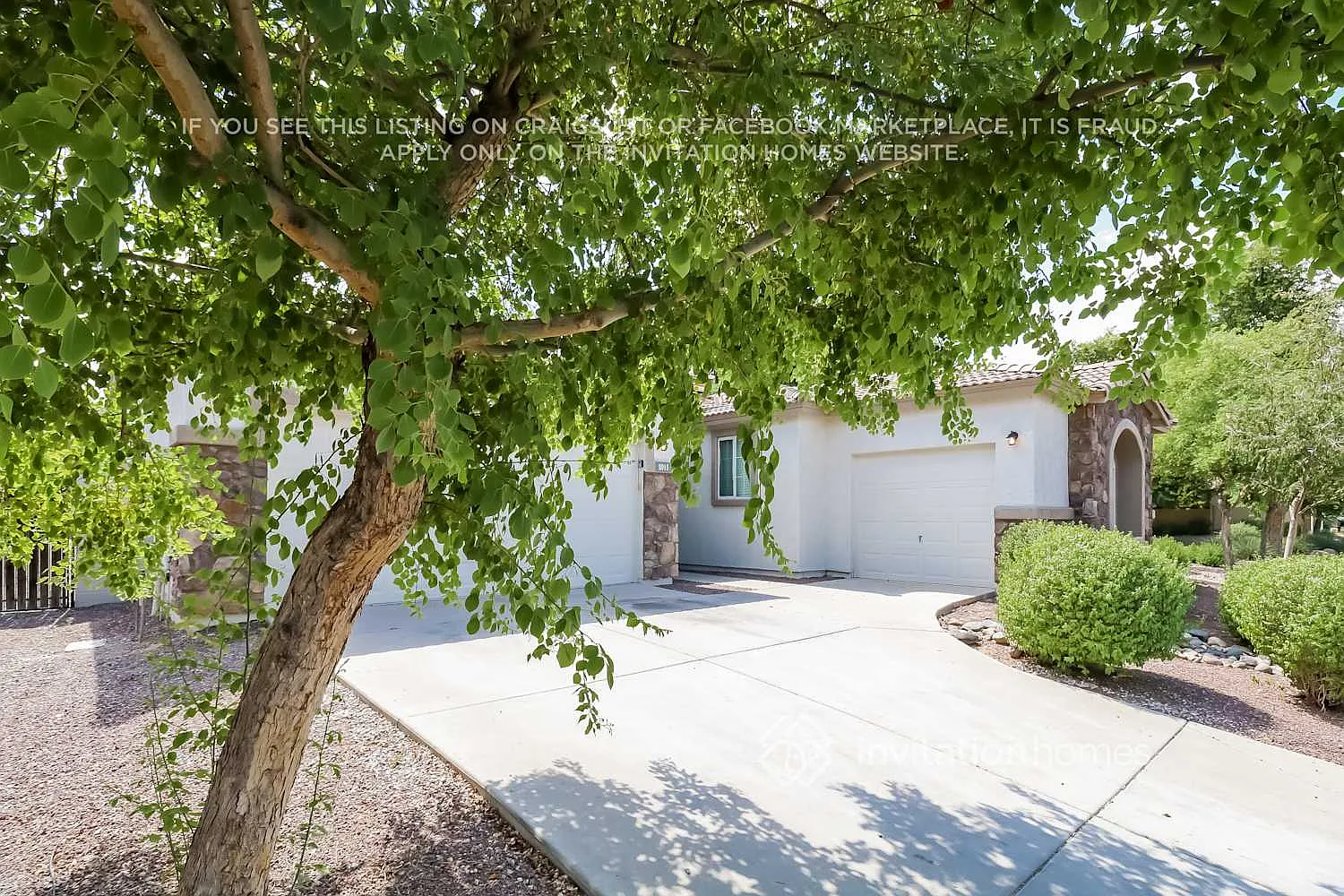 2015 W Carson Road Phoenix, AZ 85041 — Photo 2