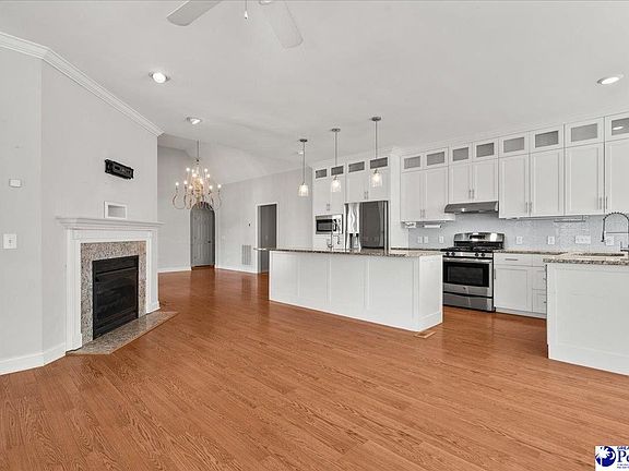 3rd image of 3326 Lakeshore Dr