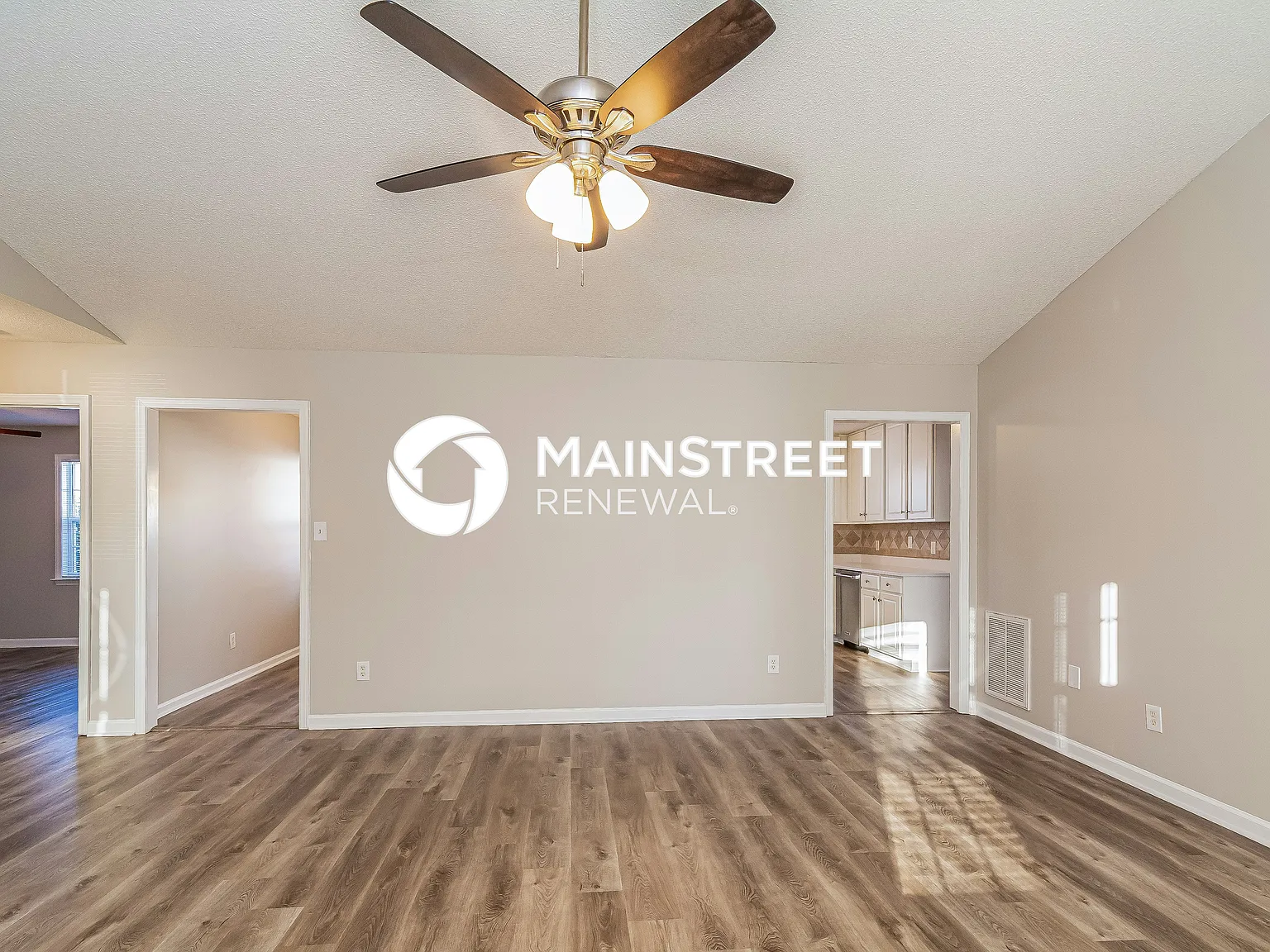 5129 Peakwood Drive — Photo 3